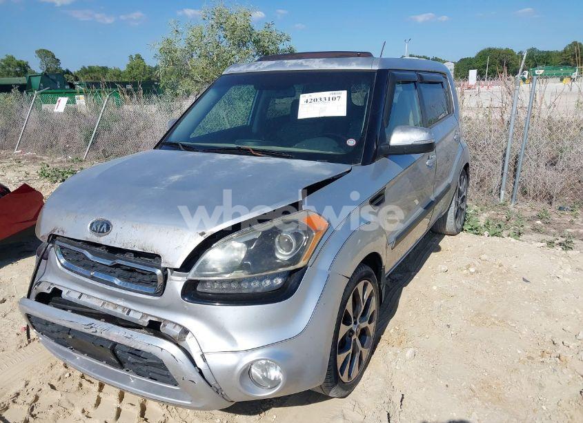 Photo 2 of 2012 Kia Soul ! (VIN KNDJT2A69C7452387)