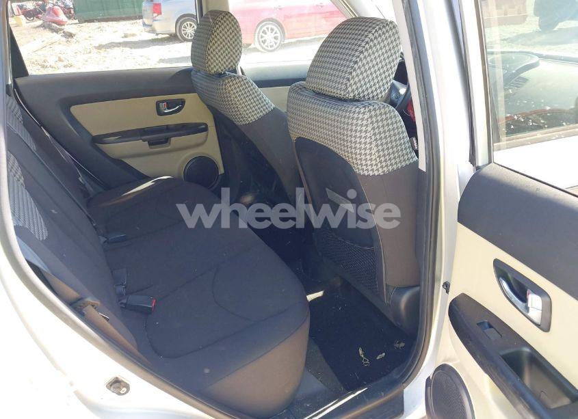 Photo 8 of 2012 Kia Soul ! (VIN KNDJT2A69C7452387)