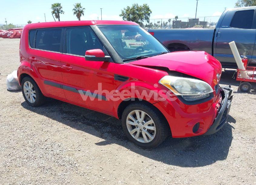 2013 Kia Soul + (VIN KNDJT2A69D7531124) main photo