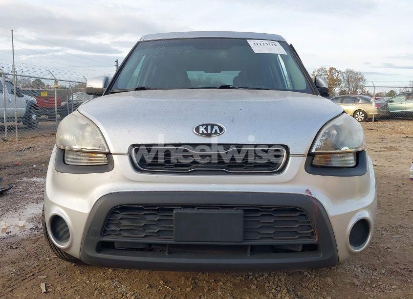 Photo 11 of 2013 Kia Soul + (VIN KNDJT2A69D7540647)
