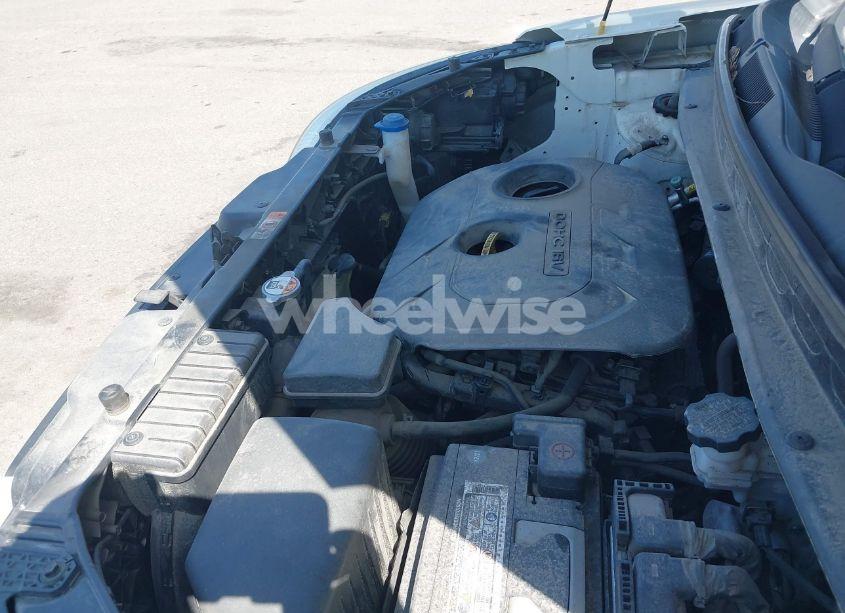 Photo 10 of 2013 Kia Soul + (VIN KNDJT2A69D7547954)