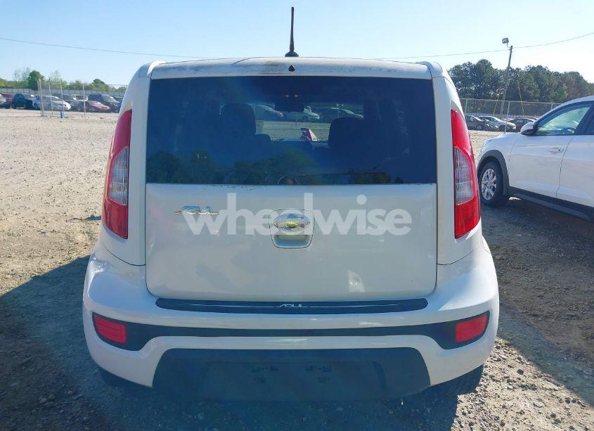Photo 16 of 2013 Kia Soul + (VIN KNDJT2A69D7555715)