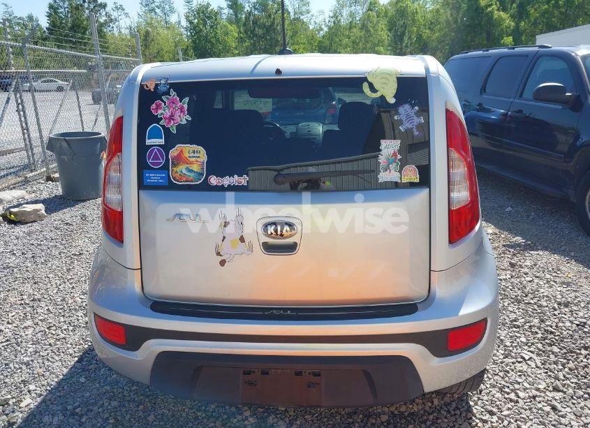 Photo 16 of 2013 Kia Soul + (VIN KNDJT2A69D7558159)