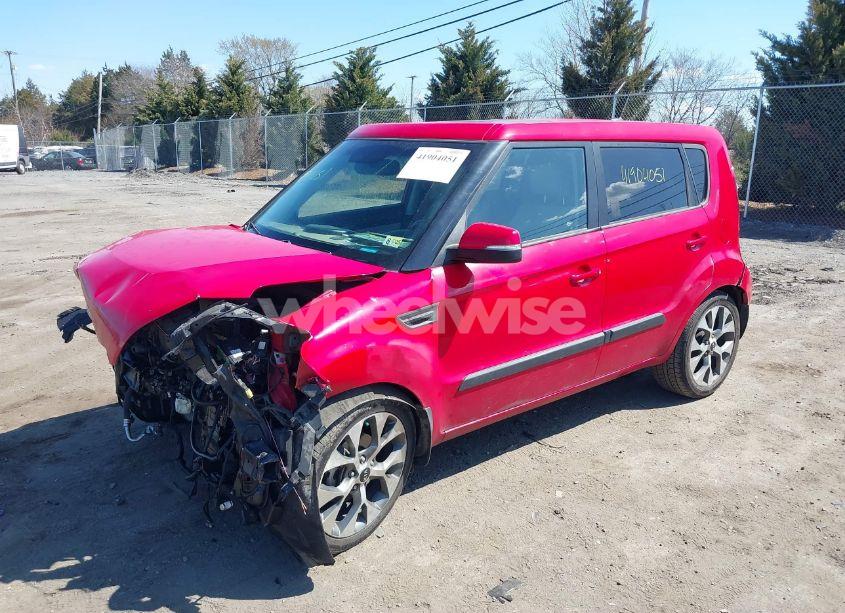 Photo 2 of 2013 Kia Soul ! (VIN KNDJT2A69D7615718)