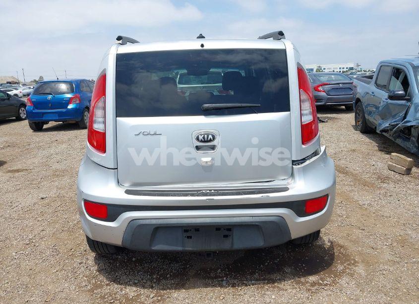 Photo 16 of 2013 Kia Soul + (VIN KNDJT2A6XD7573852)