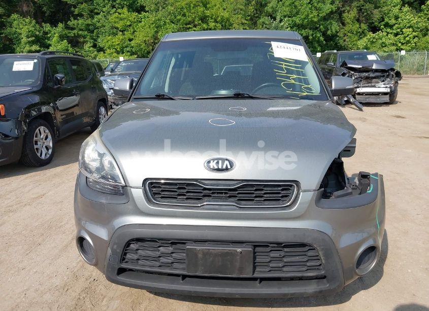 Photo 13 of 2013 Kia Soul + (VIN KNDJT2A6XD7631796)