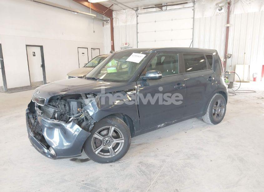 Photo 2 of 2015 Kia Soul ! (VIN KNDJX3A50F7121008)