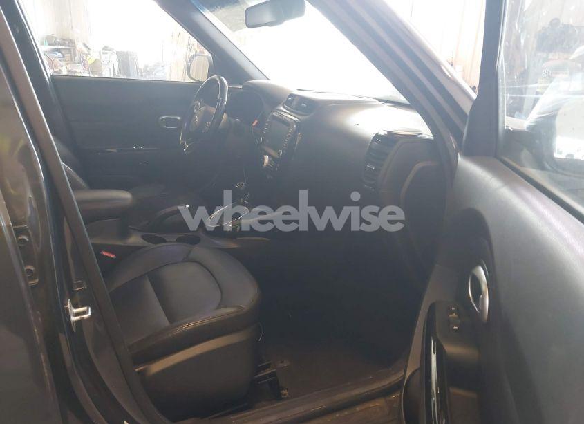 Photo 5 of 2015 Kia Soul ! (VIN KNDJX3A50F7121008)