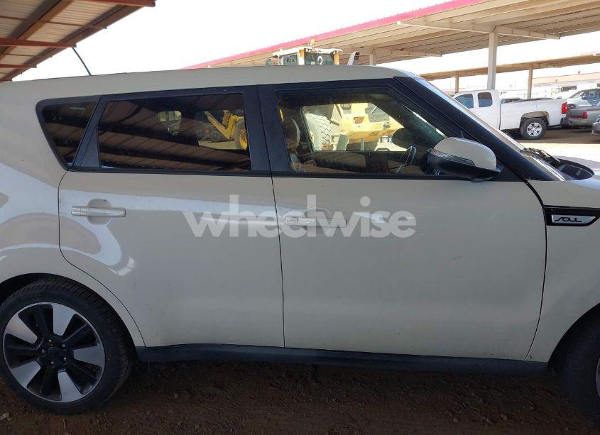 Photo 13 of 2015 Kia Soul ! (VIN KNDJX3A50F7144191)