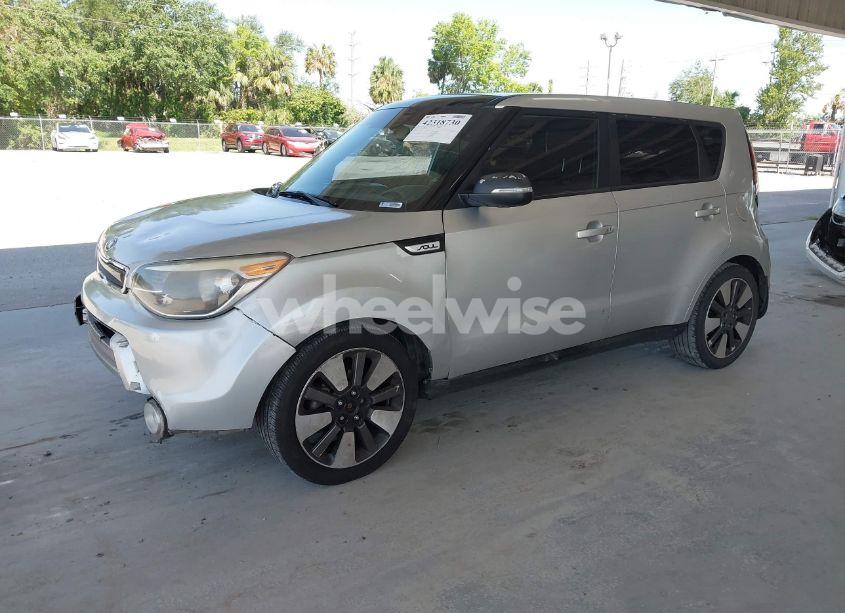 Photo 2 of 2015 Kia Soul ! (VIN KNDJX3A50F7758495)