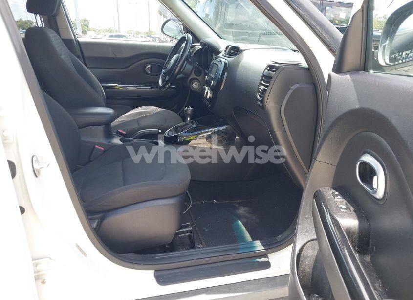 Photo 5 of 2014 Kia Soul ! (VIN KNDJX3A52E7033382)