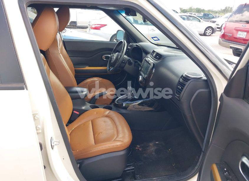 Photo 5 of 2015 Kia Soul ! (VIN KNDJX3A53F7193675)