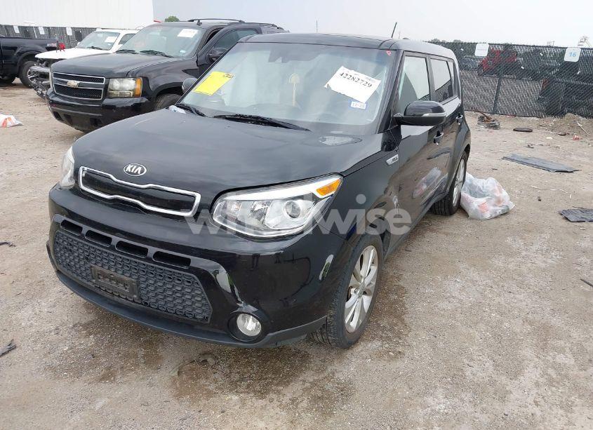 Photo 2 of 2016 Kia Soul ! (VIN KNDJX3A53G7335976)
