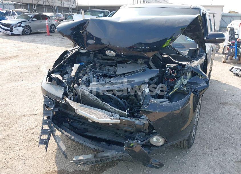 Photo 6 of 2014 Kia Soul ! (VIN KNDJX3A57E7094050)