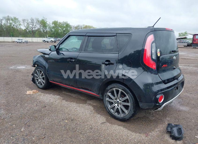Photo 3 of 2018 Kia Soul ! (VIN KNDJX3AA6J7528482)