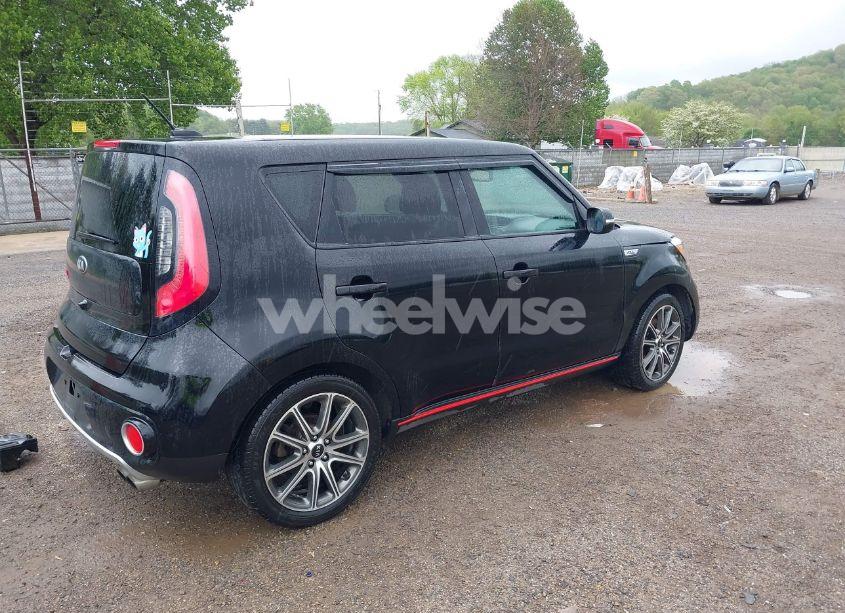 Photo 4 of 2018 Kia Soul ! (VIN KNDJX3AA6J7528482)