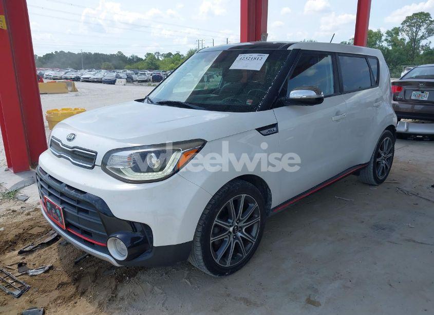 Photo 2 of 2017 Kia Soul ! (VIN KNDJX3AA7H7448232)