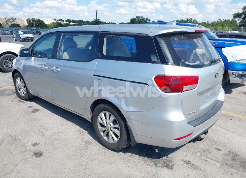 Photo 3 of 2016 Kia Sedona L (VIN KNDMA5C12G6144561)