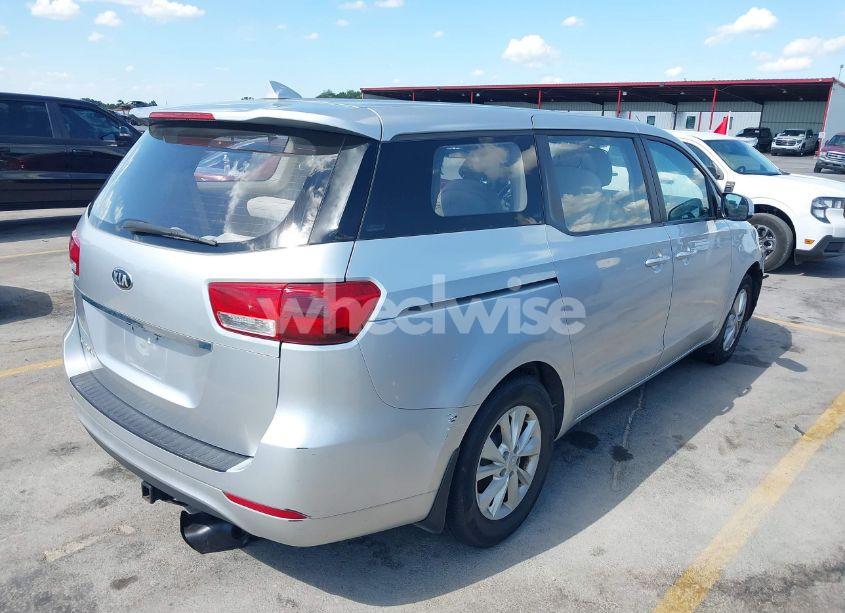 Photo 4 of 2016 Kia Sedona L (VIN KNDMA5C12G6144561)