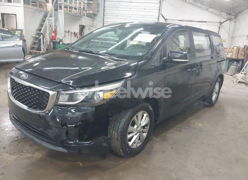 Photo 2 of 2016 Kia Sedona L (VIN KNDMA5C12G6168729)