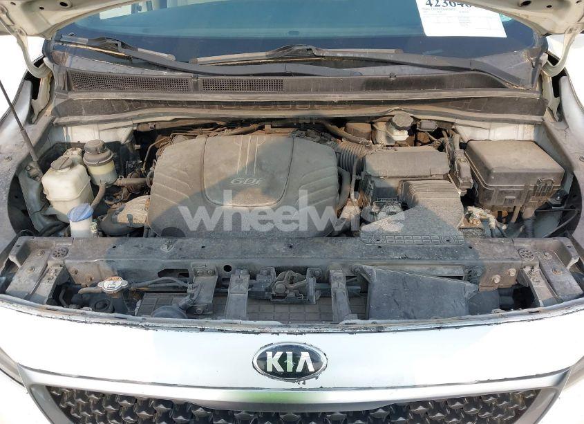 Photo 10 of 2015 Kia Sedona L (VIN KNDMA5C13F6024945)