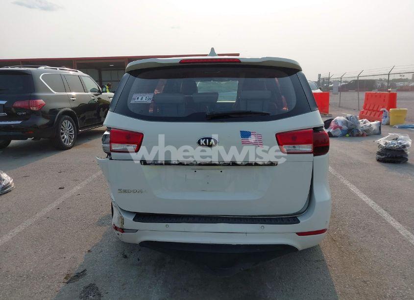 Photo 16 of 2015 Kia Sedona L (VIN KNDMA5C13F6024945)
