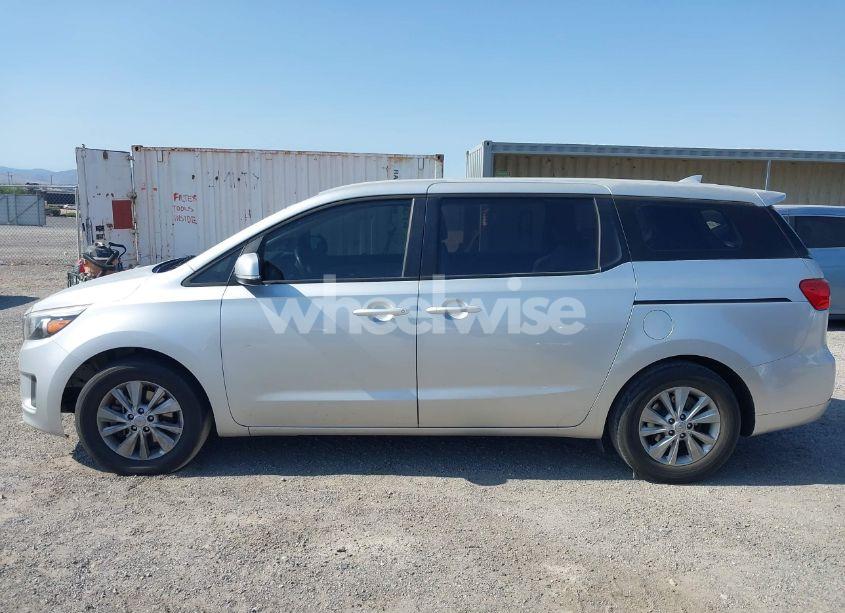 Photo 14 of 2017 Kia Sedona L (VIN KNDMA5C13H6273443)