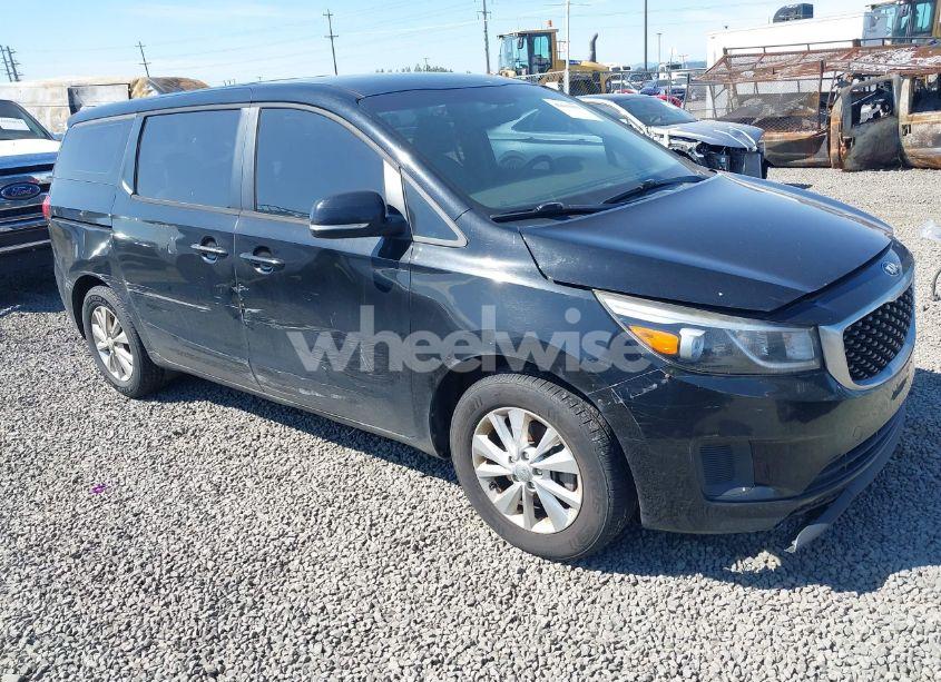 2015 Kia Sedona L (VIN KNDMA5C14F6030558) main photo