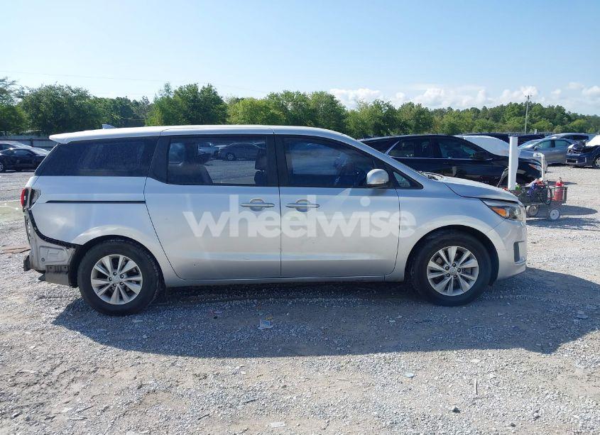 Photo 14 of 2017 Kia Sedona L (VIN KNDMA5C1XH6279532)