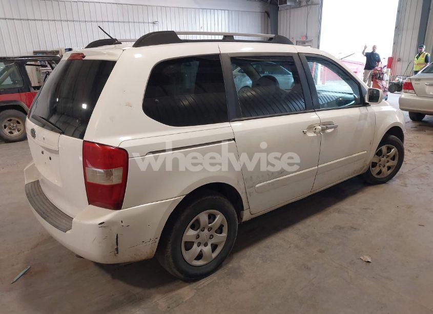 Photo 4 of 2008 Kia Sedona (VIN KNDMB133886248402)