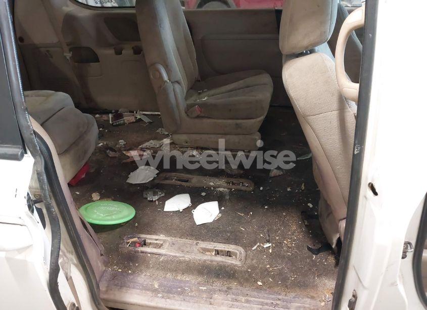 Photo 8 of 2008 Kia Sedona (VIN KNDMB133886248402)