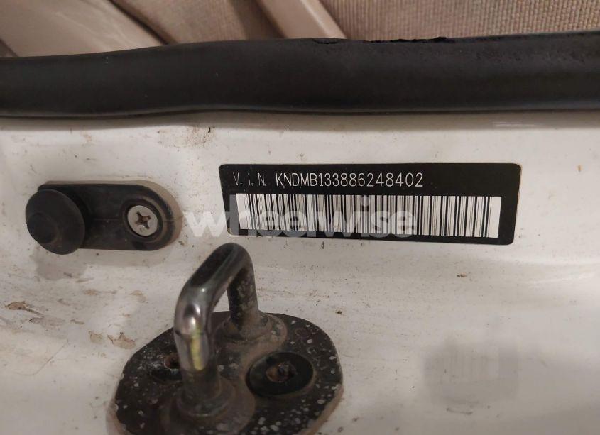 Photo 9 of 2008 Kia Sedona (VIN KNDMB133886248402)