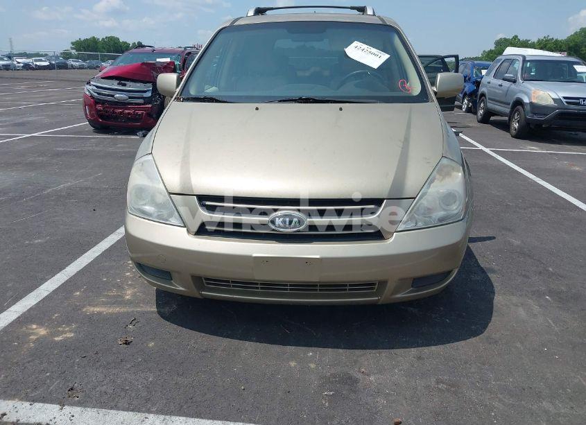 Photo 12 of 2007 Kia Sedona (VIN KNDMB133976134259)