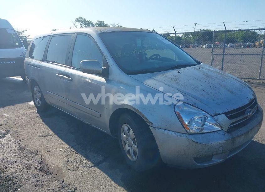 2006 Kia Sedona EX/LX (VIN KNDMB233166027369) main photo