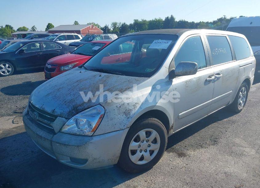 Photo 2 of 2006 Kia Sedona EX/LX (VIN KNDMB233166027369)