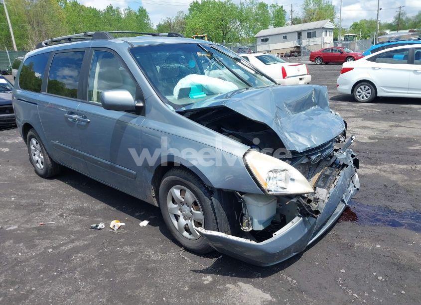2008 Kia Sedona LX (VIN KNDMB233186239630) main photo
