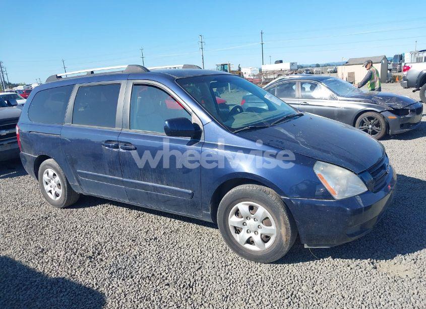 2008 Kia Sedona LX (VIN KNDMB233386214082) main photo
