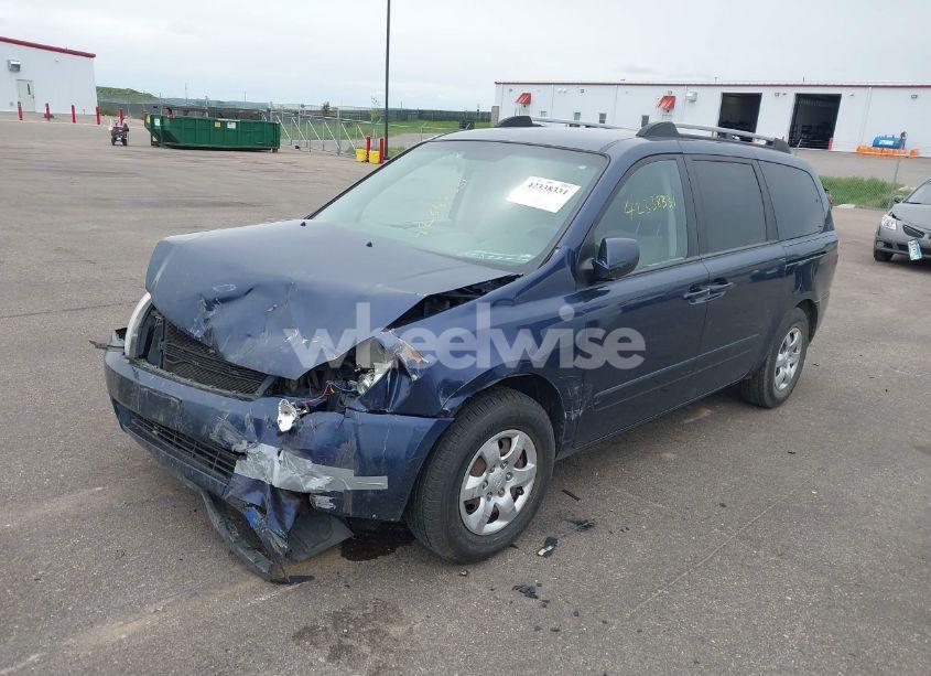 Photo 2 of 2008 Kia Sedona LX (VIN KNDMB233386254923)