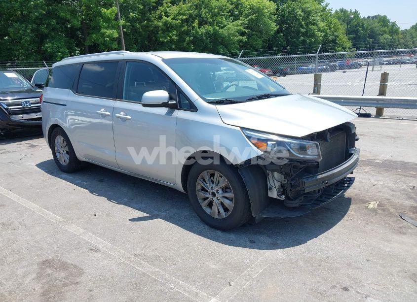 2016 Kia Sedona LX (VIN KNDMB5C10G6091923) main photo