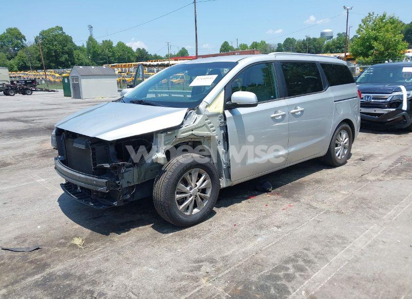 Photo 2 of 2016 Kia Sedona LX (VIN KNDMB5C10G6091923)