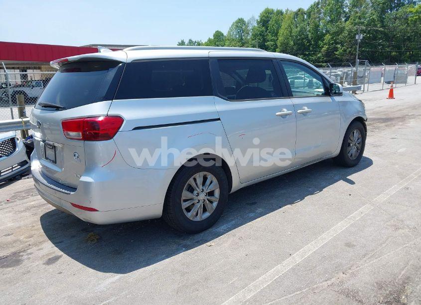 Photo 4 of 2016 Kia Sedona LX (VIN KNDMB5C10G6091923)