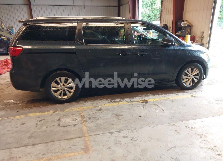 Photo 13 of 2016 Kia Sedona LX (VIN KNDMB5C10G6158343)