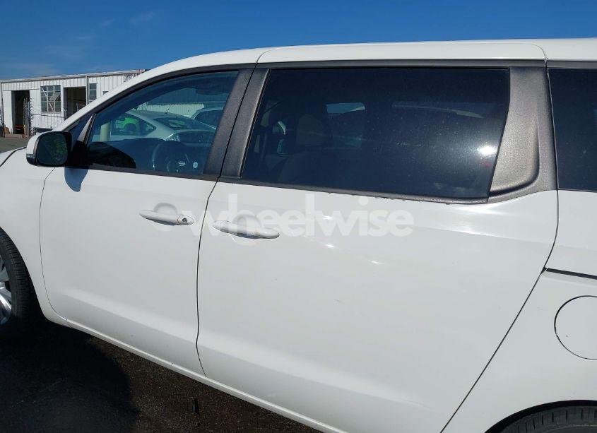 Photo 13 of 2017 Kia Sedona LX (VIN KNDMB5C10H6245676)