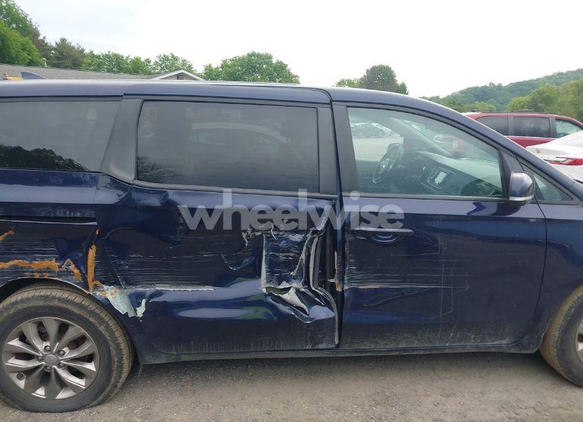 Photo 14 of 2019 Kia Sedona LX (VIN KNDMB5C10K6541322)