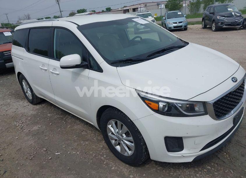 2015 Kia Sedona LX (VIN KNDMB5C11F6058007) main photo