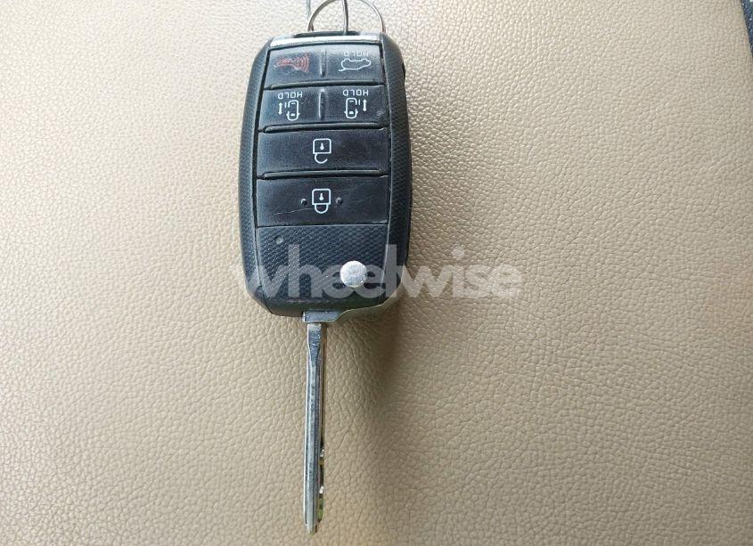 Photo 11 of 2015 Kia Sedona LX (VIN KNDMB5C11F6058007)