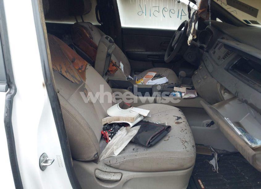 Photo 5 of 2016 Kia Sedona LX (VIN KNDMB5C11G6146931)