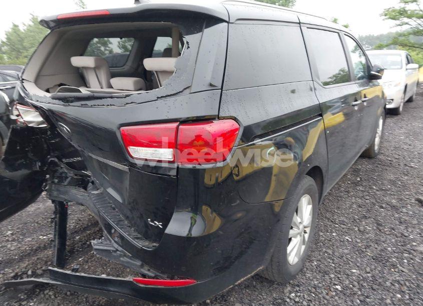 Photo 14 of 2016 Kia Sedona LX (VIN KNDMB5C11G6198382)