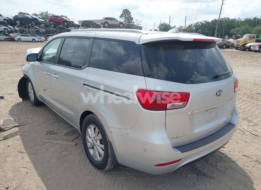 Photo 3 of 2018 Kia Sedona LX (VIN KNDMB5C11J6346098)