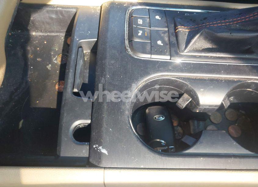 Photo 11 of 2017 Kia Sedona LX (VIN KNDMB5C12H6331698)